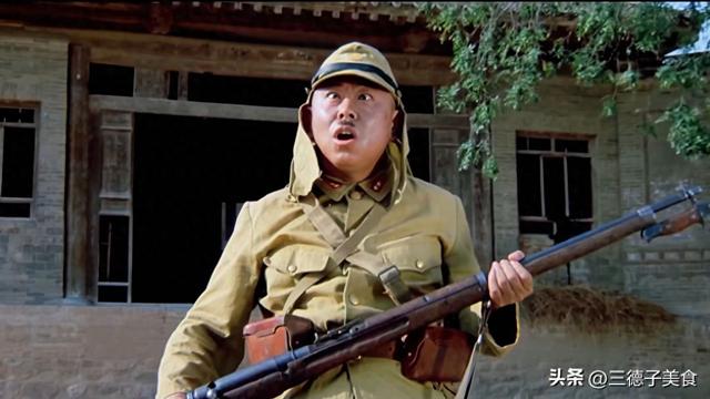 4个老婆，全家移民	，享受正师级待遇，潘长江身上哪个标签是真的