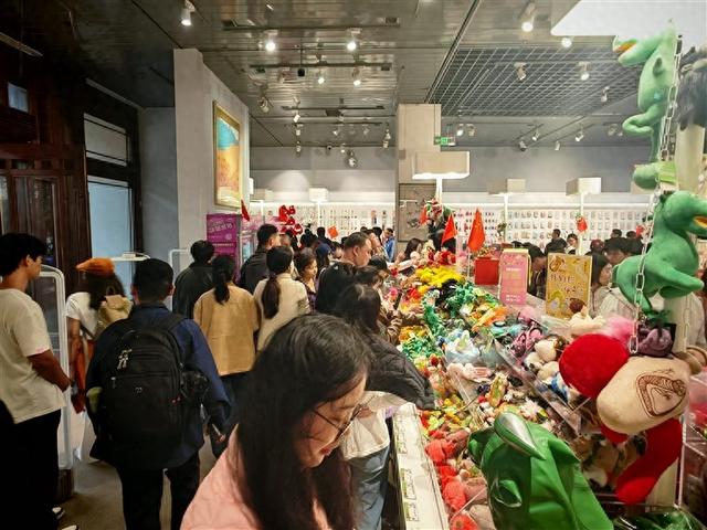 接待游客2973万人 实现旅游花费183.4亿元 国庆中秋假期甘肃文旅市场人气旺活力足