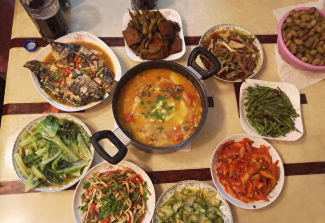 退休夫妻饭店菜谱！家常做法轻松搞定三餐！顿顿让你多吃两碗饭！