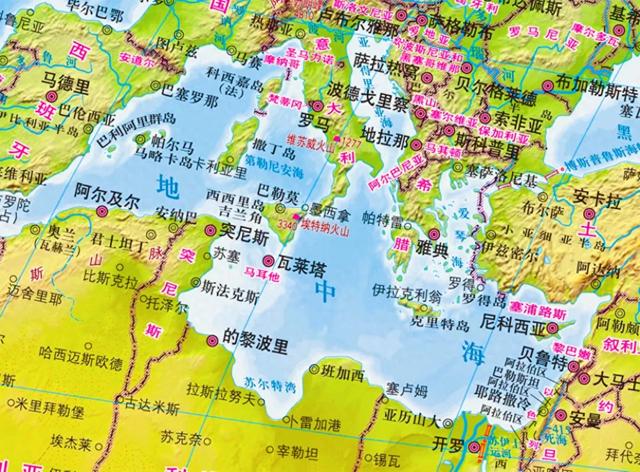 马耳他是地中海岛国，像非洲和欧洲的跳板，这里到处都土土的