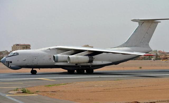 中国防空系统封神！FK-2000一发精准击落	，数千万资产秒变废铁