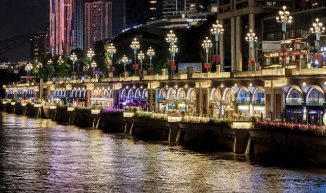 国庆游重庆夜景打卡地+1 南滨路长嘉湾二期示范区亮灯开放