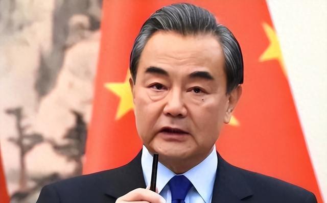王毅外长发出统一最强音，向全世界通报两件事	，中国再也不避讳