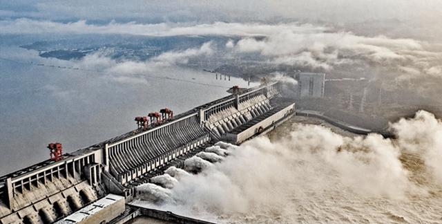 比肩3个三峡，中国开建下游水电站，印度拉闸断流，莫迪拒绝让步