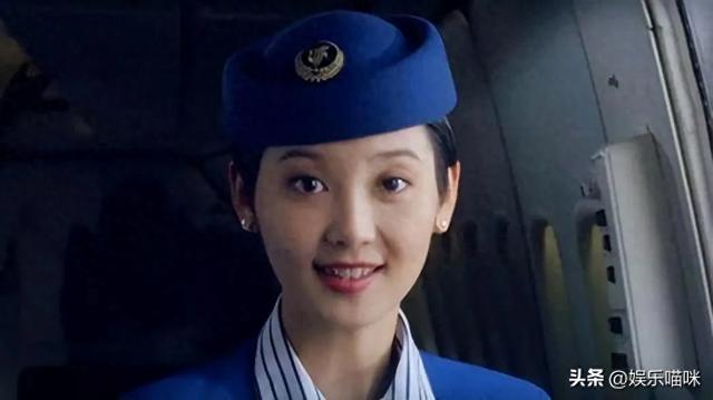 徐帆做梦也没料到！丁克了大半辈子，19岁的养女却和冯小刚很像