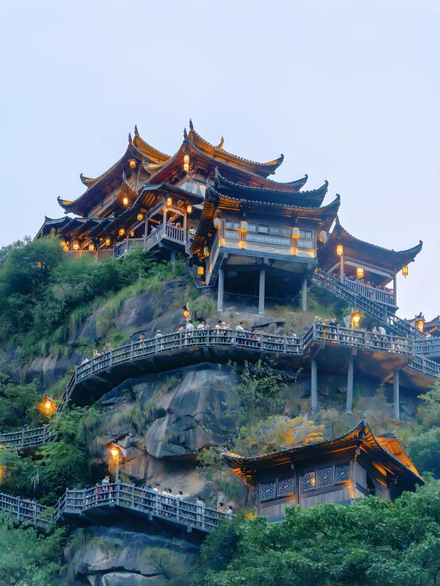 踏迹寻旅：江西的诗意从不止于滕王阁的晚霞与庐山的云海