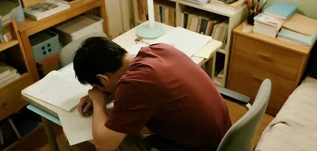 身体感觉很累,怎么回事（总觉得很累可能是身体在求救这几种累千万别硬扛）