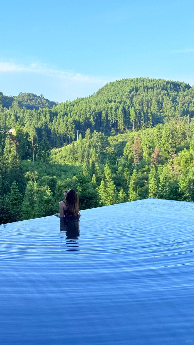 仅25℃！高铁2h直达苗乡秘境，免费峡谷徒步超凉快，纳凉好去处！
