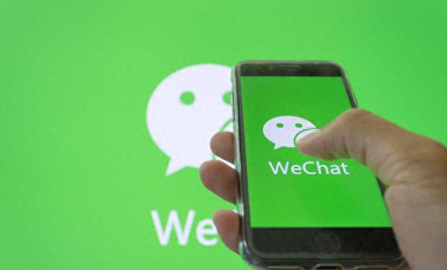 层层叠手机游戏攻略（几乎没人能忍住微信这个隐藏功能一开）