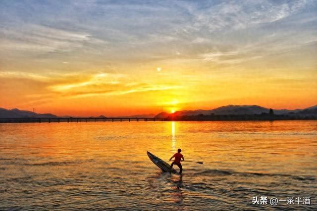 自驾营地：广西梧州市免费床车房车自驾露营地停车场主要景点美食