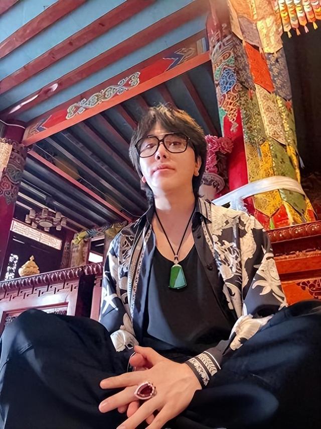 树叶抖音巅峰有多少粉丝（80万粉丝网红大叶子豪宅曝光）