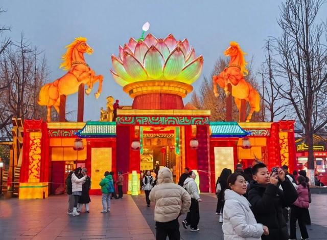 第40届秦淮灯会1月21日亮灯