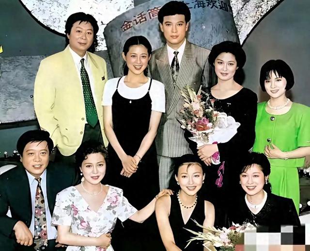 我敢说	，这里面能认出三个，说明你已经老了。