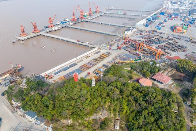 浙江台州：游“牛头烟雨” 赏山海画卷