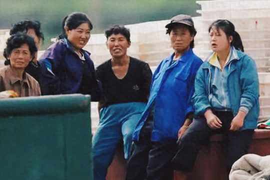 船到朝鲜，船员有新发现，七八十年代乡村活法升级，令人不可思议