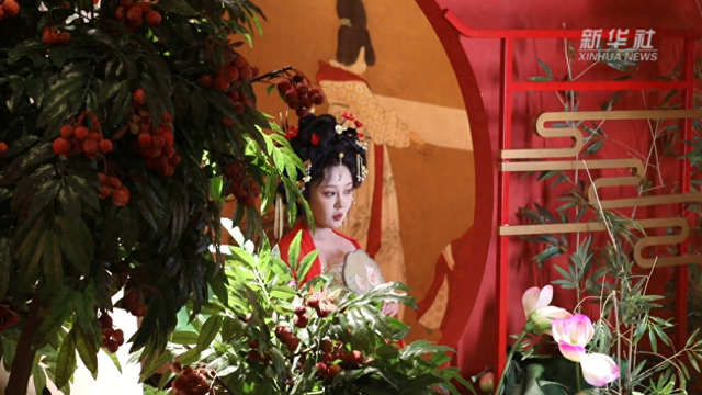 新时代中国调研行之文化中华丨在长安十二时辰主题街区记者感受唐风唐韵