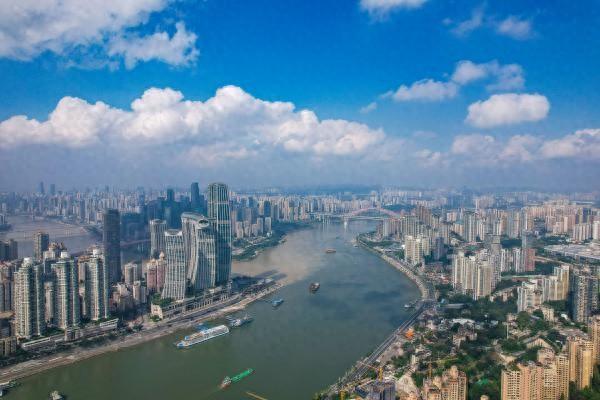 南岸：阳光正好秋意正浓 山城景色美如画