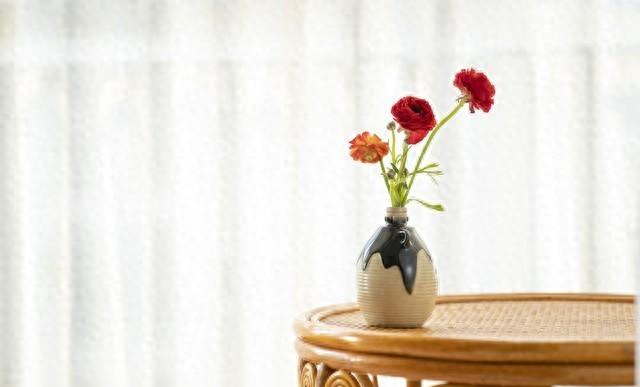 父母别再自我感动了：子女有这4个细节，其实是没把你放在心上