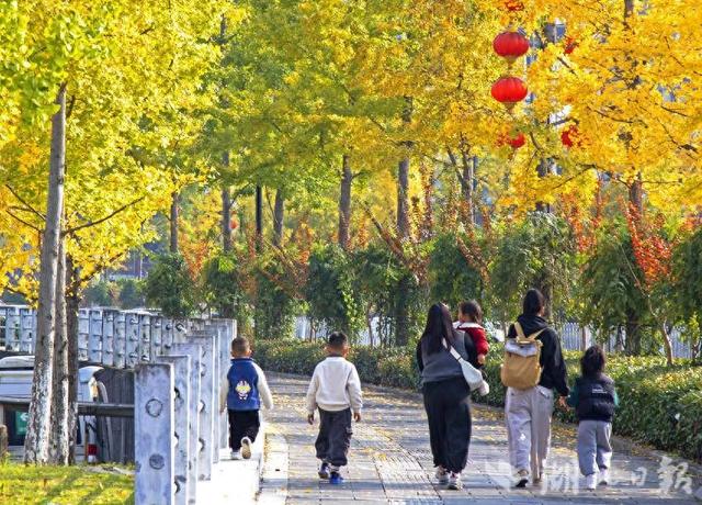 恩施市：山城冬韵秋色惹人醉