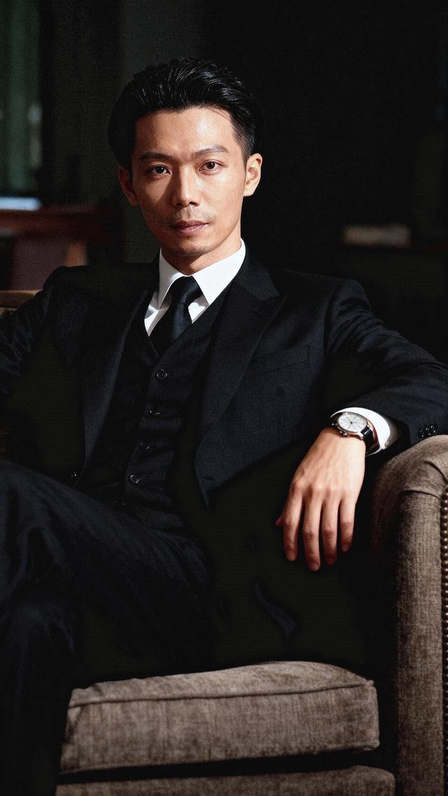 脚步丈量世界：游记中的时空织锦