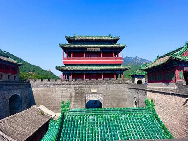 居庸叠翠:燕京八景中的雄关翠色,千年天险的诗意定格
