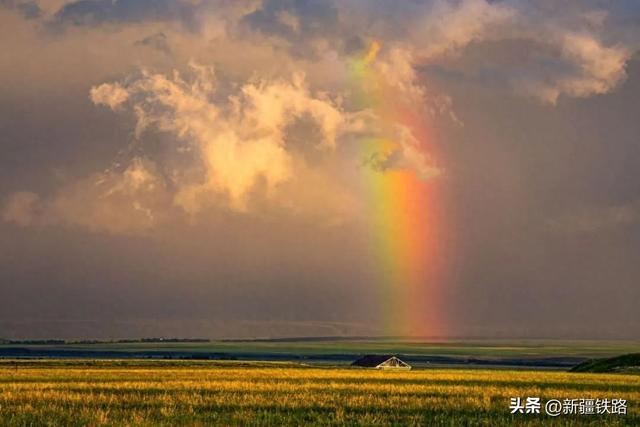 坐火车奔赴“中国彩虹之都”，解锁云端惊喜