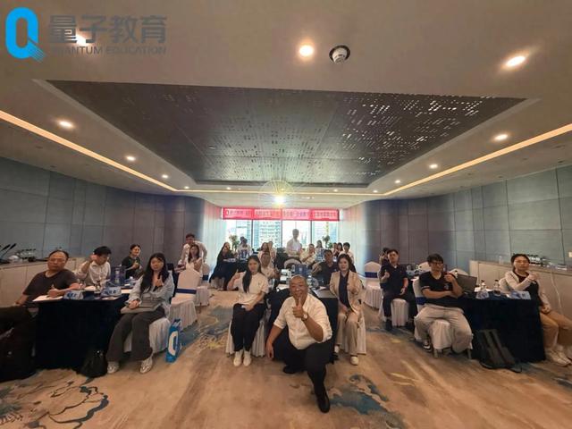 深圳沙龙圆满落幕：探索AI人才从“知”到“行”的落地路径