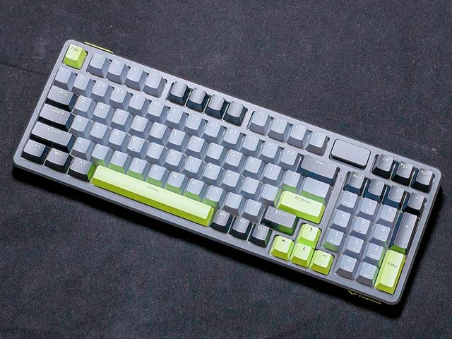 一把键盘搞定游戏、办公和桌搭？雷柏 V700DIY-98 真能做到