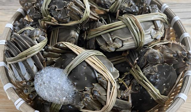 水煮螃蟹的做法和步骤窍门简述（煮螃蟹别犯难）