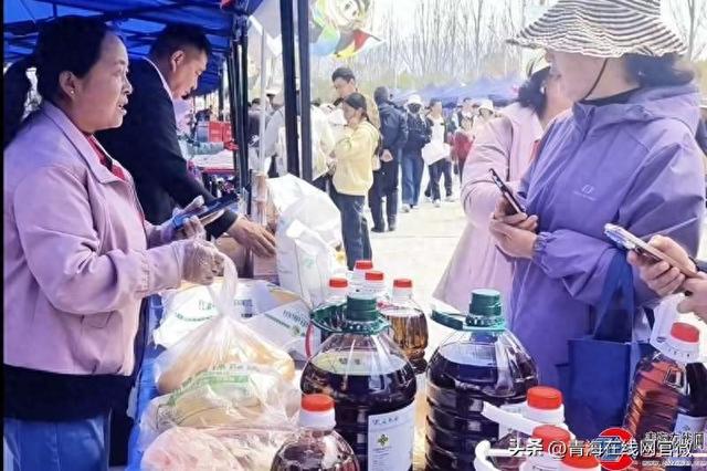 青海亘珠农副产品亮相贵德文化旅游季，优质产品受到好评