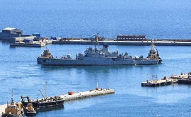 军演还没结束，伊朗舰队中途退出，中方回了13字	，对美叫停三件事