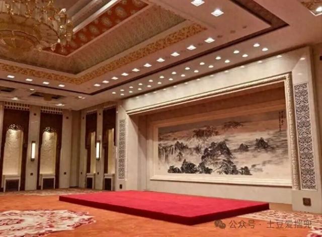 为什么来北京旅游大家都建议参观人民大会堂？