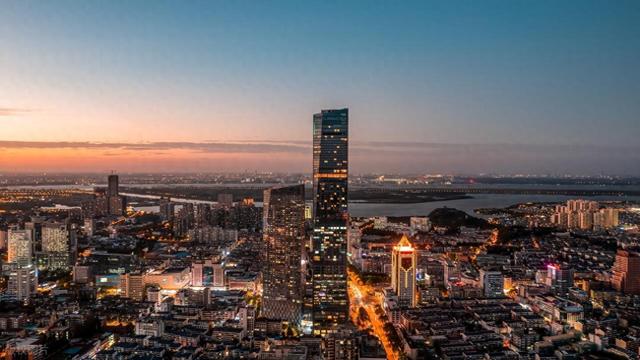 江苏“人口最少”的地级市，常住人口不足350万，不到苏州的1/4