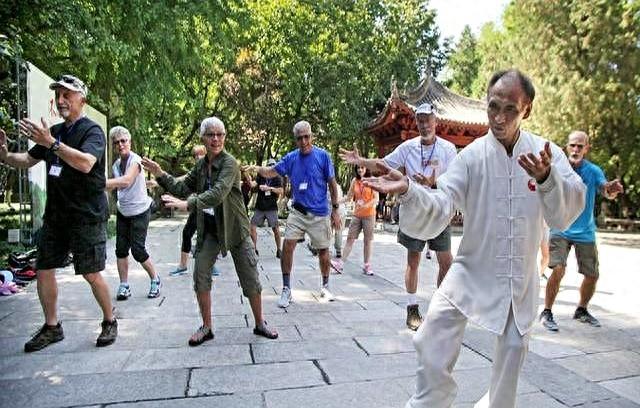 打太极拳，如何进一步打出太极拳的精气神呢？