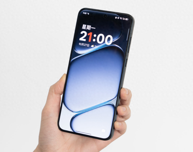 新机盘点：10000mAh量产中端新机；8000mAh高性能中端手机