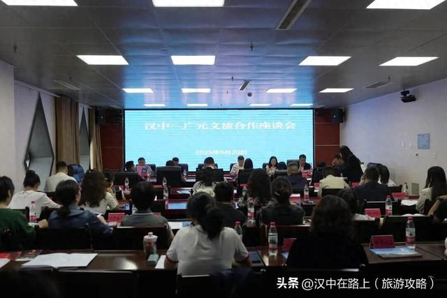 高铁穿境·汉风共鸣：兴汉胜境邀您解锁“双节”汉文化沉浸之旅！