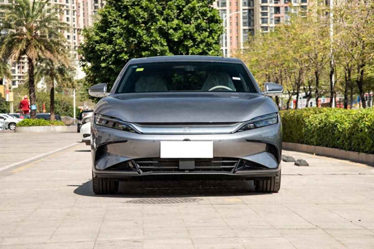 比亚迪_比亚迪汉DM 对比 奇瑞风云A9L 落地价分析