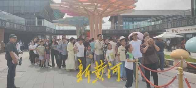 泉韵LIVE开业首日人气足，4.5万+人次畅游“鹊华游园会”