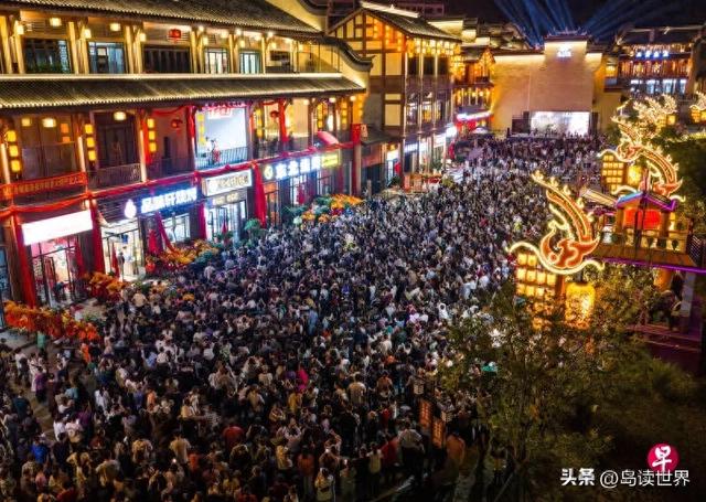 下午察：黄金周不住酒店睡帐篷