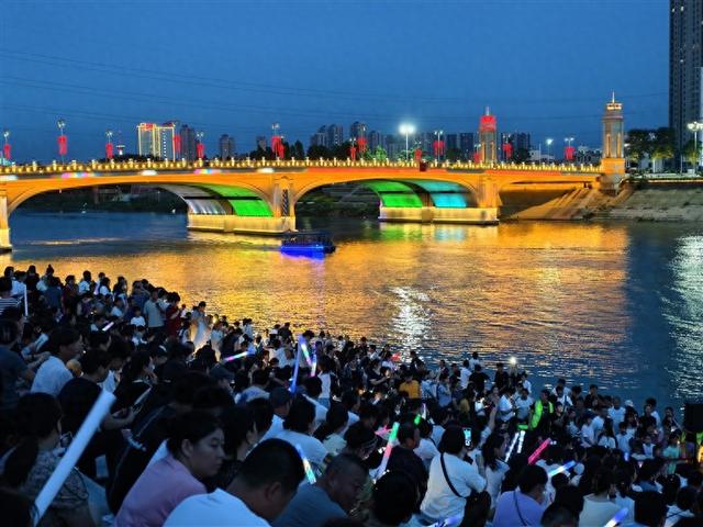 桥头音乐会爆火之后……