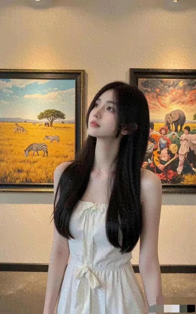 郑州一校花身高172cm,花容月貌,美得让人移不开眼!