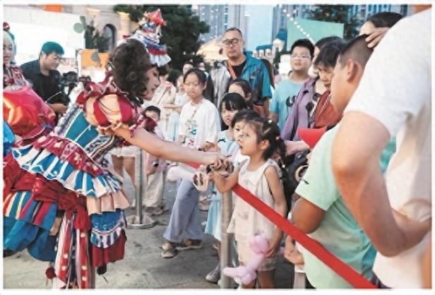 东方水城上演沉浸式戏剧盛宴 不用去威尼斯，来这里就能“触摸”童话