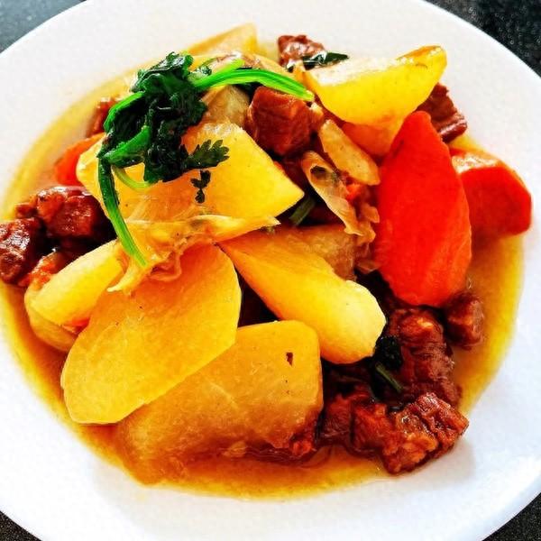 白萝卜烧肉怎么烧好吃（有了这些白萝卜烧牛肉）