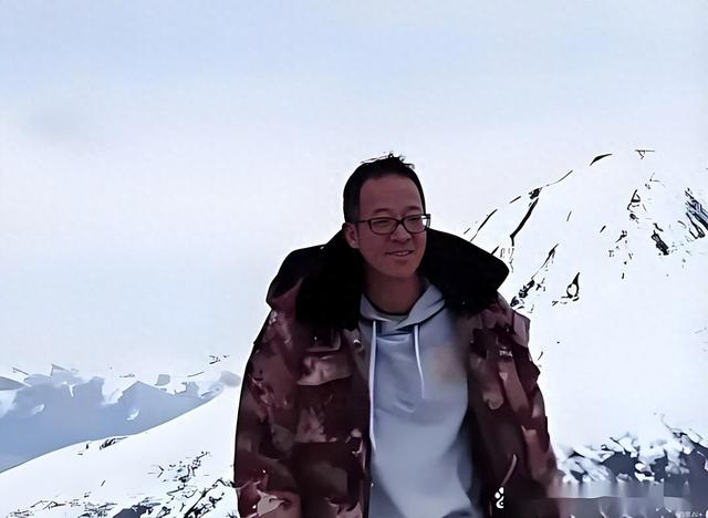 你在南极看企鹅，我在工位当牛马，俞敏洪的南极情怀翻车了？