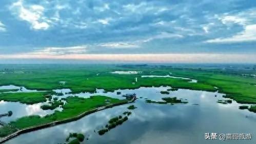 鹤鸣湖湿地温泉度假区：北国湿地的诗意栖居