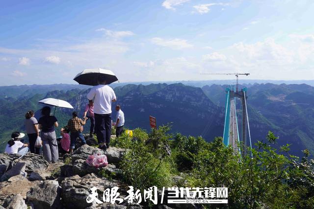 提前打卡世界第一高桥  全国游客惊叹：我们先来一饱眼福