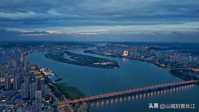 四川容易忽略的宝藏地级市,面积倒数第二,新高铁一通将成为顶流