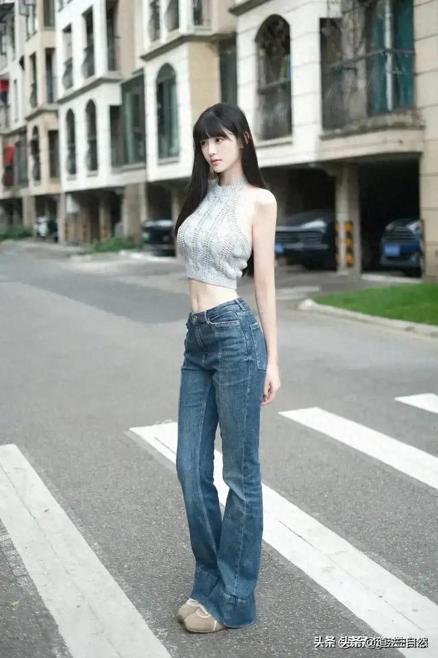 甘肃兰州一校花,楚楚动人,我见犹怜,这气质堪称校园天花板