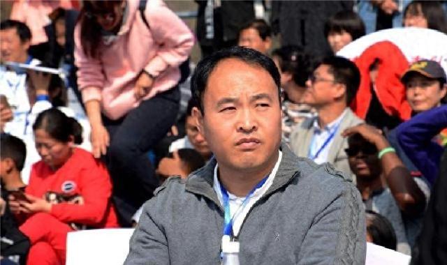 李天金：给马云当保镖年入百万，买房买车，马云卸任后过得咋样？