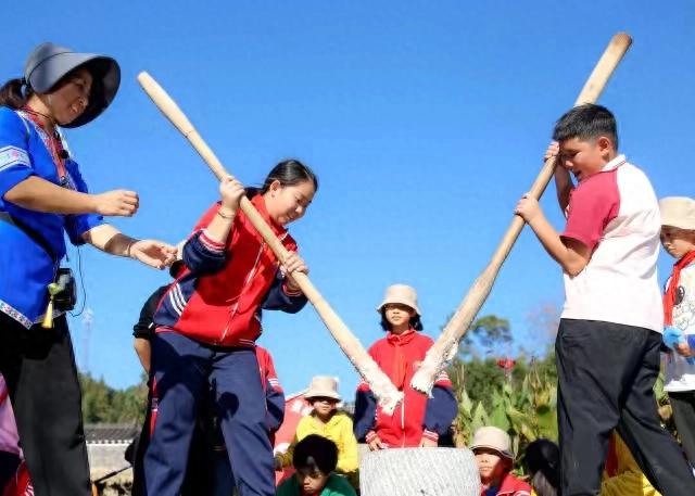 民族大联欢市集指南｜逛吃买拍，一站式解锁黔地风物！